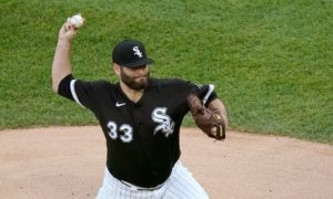 Chicago White Sox starting pitcher Lance Lynn delivers during the first inning