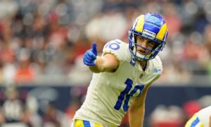 Los Angeles Rams wide receiver Cooper Kupp (10) lines up for the snap